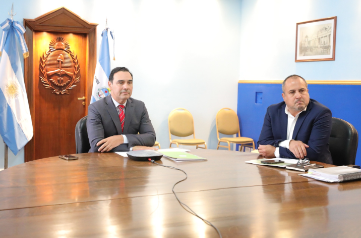 El gobernador Valdés acelera las gestiones por el puente Alvear – Itaquí