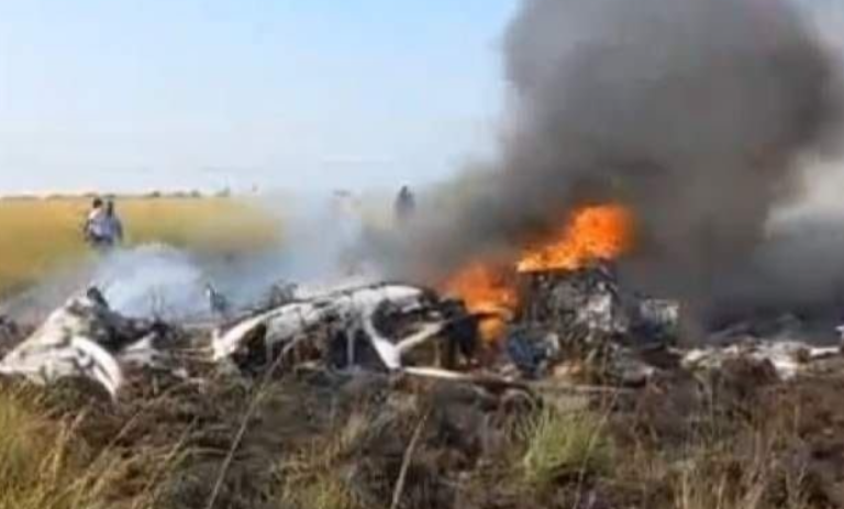 Se estrelló un helicóptero que combatía el fuego en Ituzaingó: el piloto salió caminando