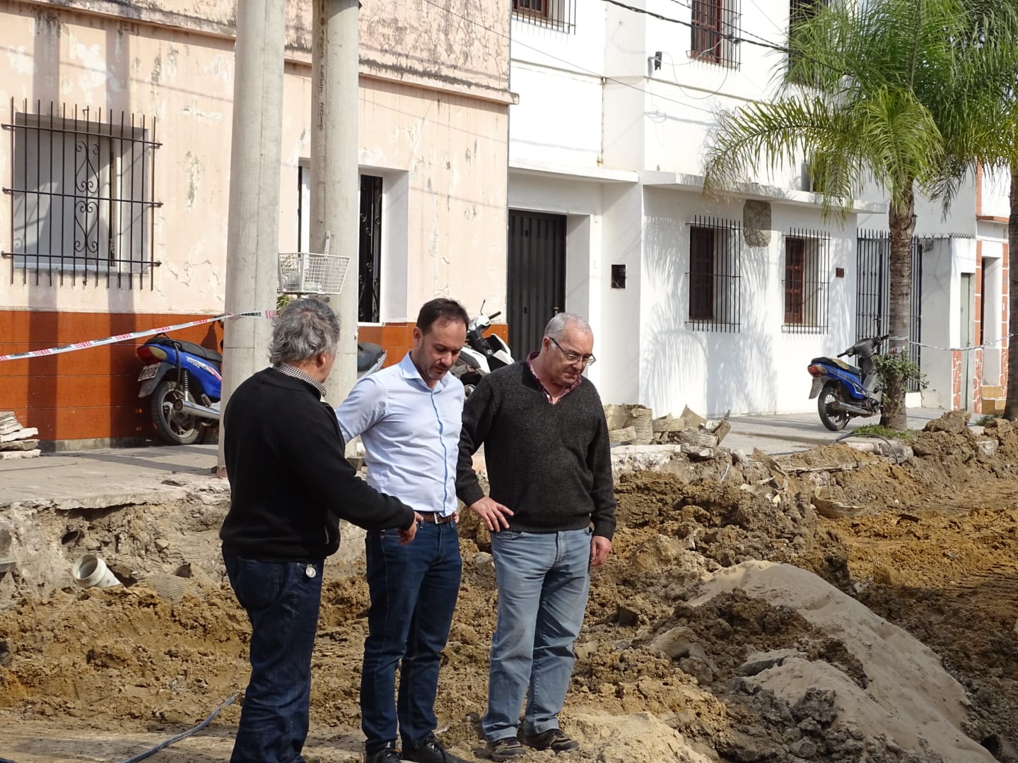  HORMAECHEA INSPECCIONO OBRAS DE NUEVOS PLUVIALES EN CALLE 25 DE MAYO