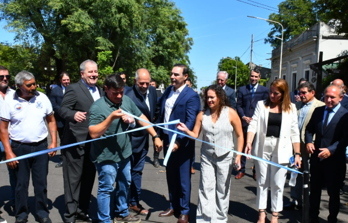 En el aniversario de Alvear, Valdés instó a sus habitantes a “no bajar los brazos y seguir creciendo juntos”
