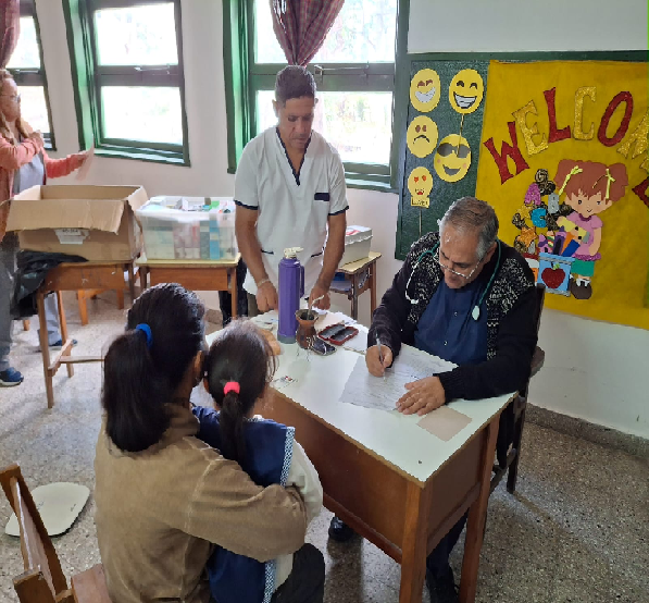 Dispositivo médico asistencial en Colonia Porvenir