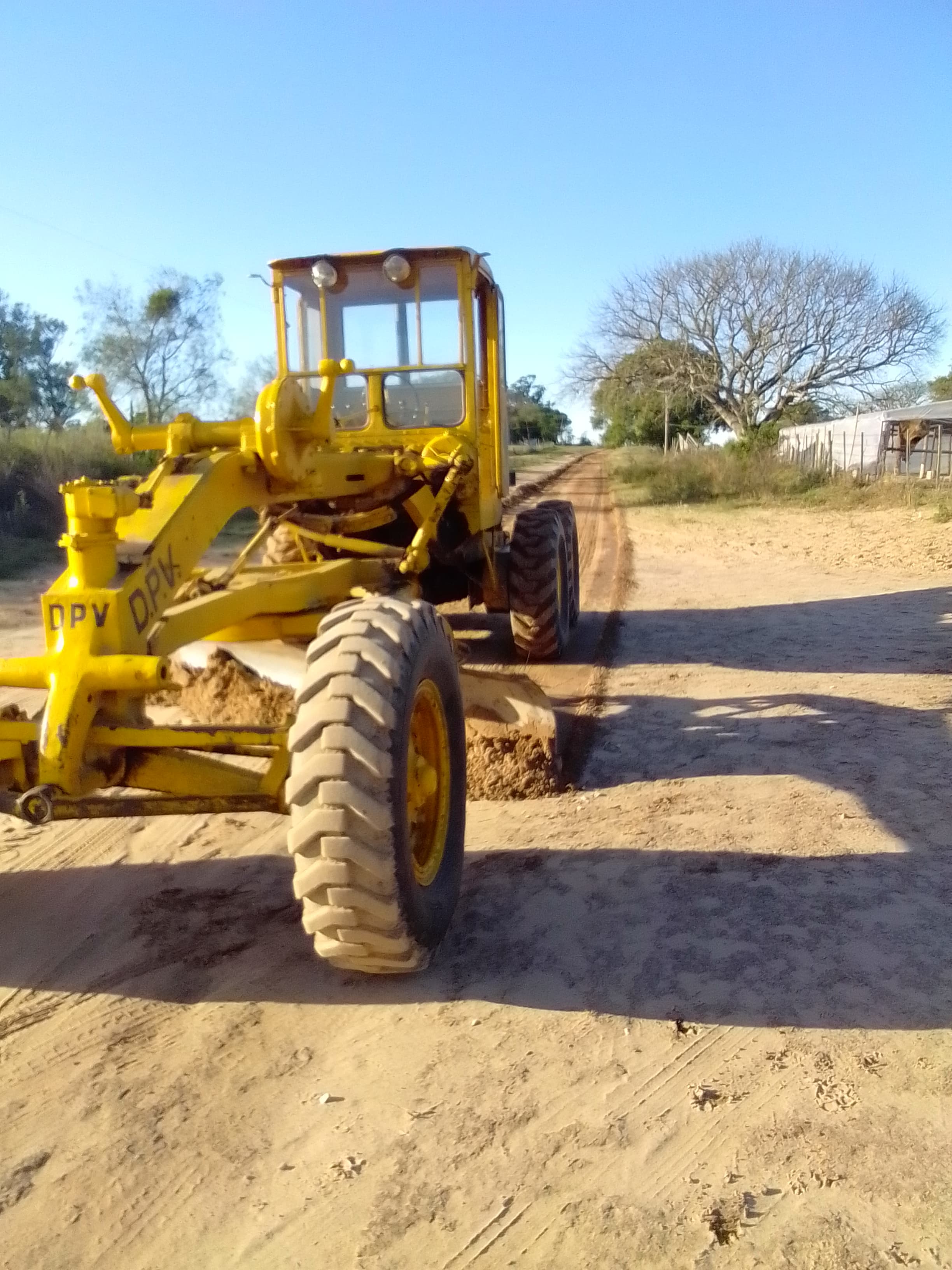  MEJORAMIENTOS VIALES EN PARAJE PARANACITO: UN TRABAJO CONJUNTO ENTRE VIALIDAD PROVINCIAL Y LA MUNICIPALIDAD DE GOYA
