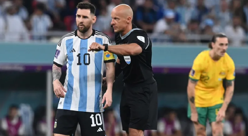 UN VIEJO CONOCIDO DE LA SELECCIÓN ARGENTINA: LA FIFA DESIGNÓ EL ÁRBITRO PARA EL DEBUT CONTRA ARGELIA EN EL MUNDIAL