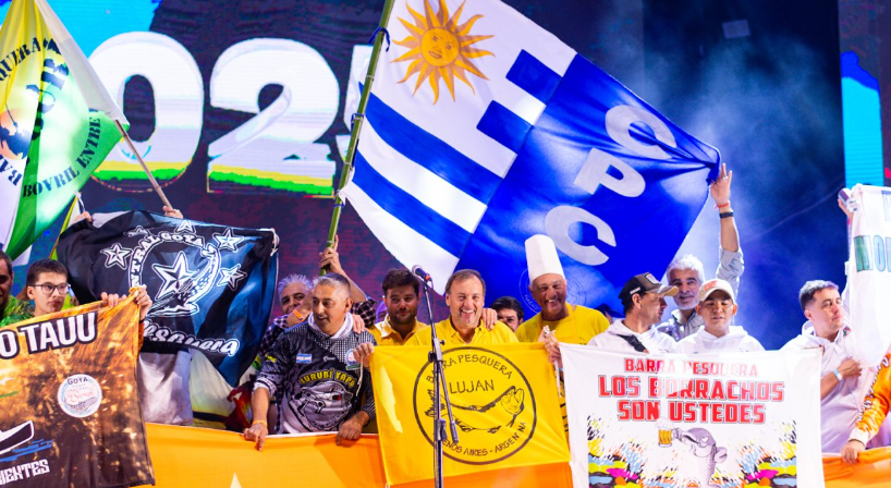 Convocan a las barras pesqueras a embellecer el flotante Goya con banderas identificatorias