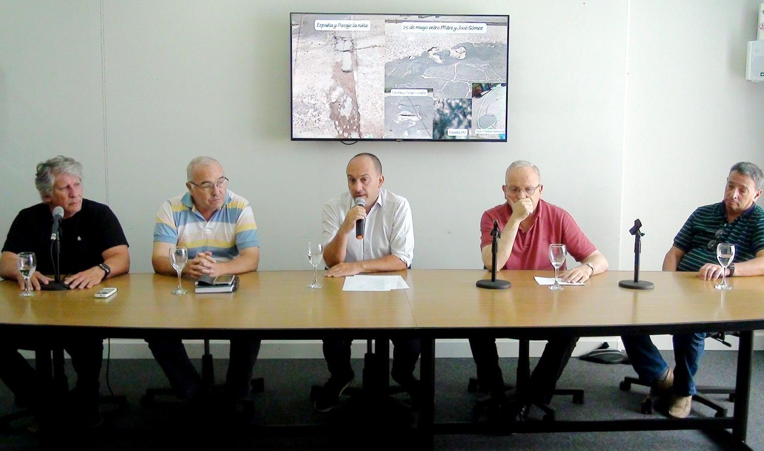 PRESENTACIÓN PLAN DE BACHEO: MUNICIPALIDAD INVIERTE 37 MILLONES EN LA RECUPERACIÓN DE SUS CALLES