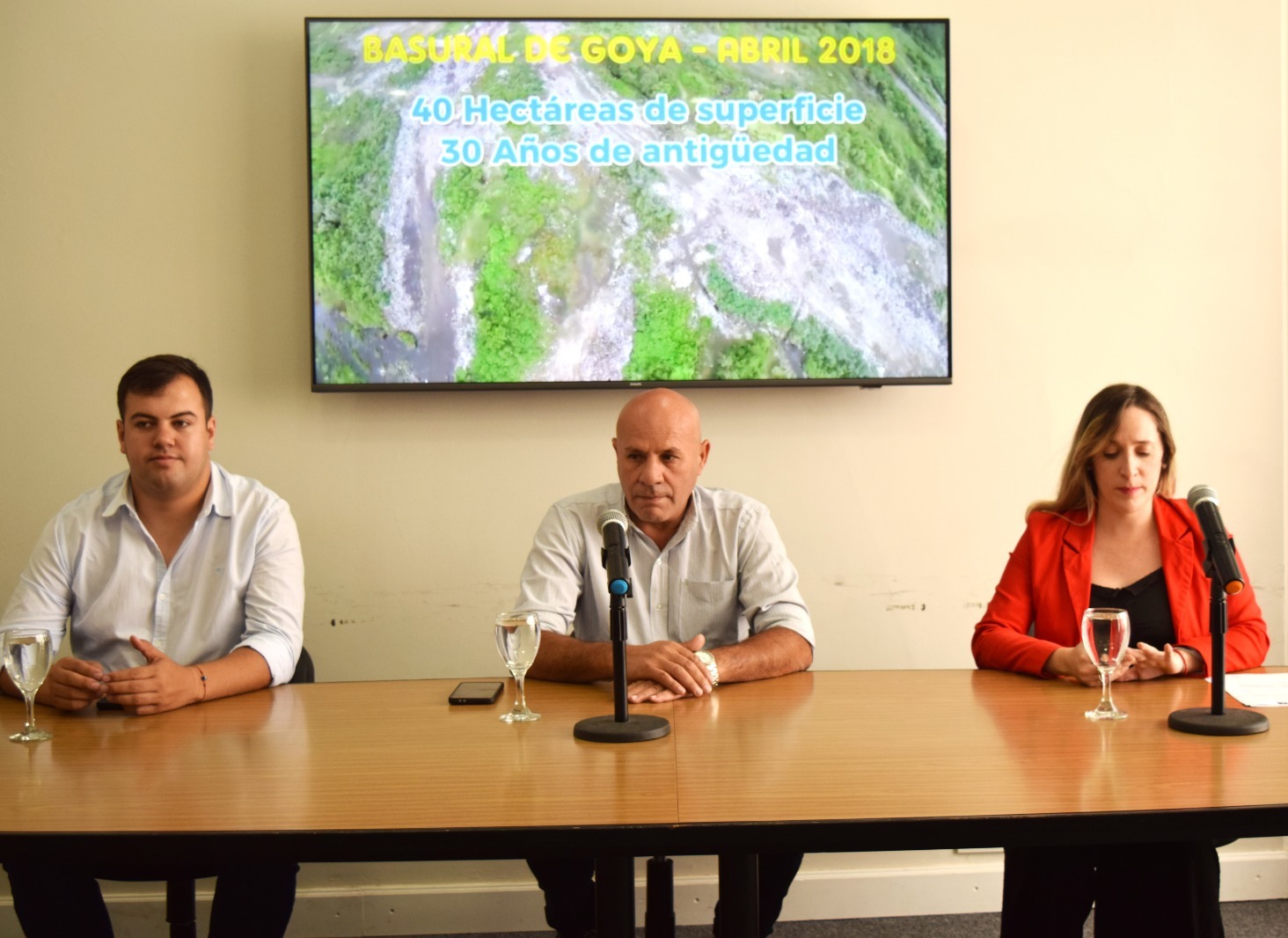 PRESENTARON LA 5° EDICIÓN DE LA EXPO AMBIENTE Y EL CONCURSO “BOTELLAS DE AMOR” EN GOYA