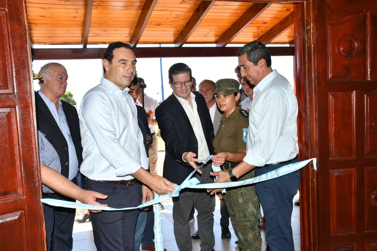 El Gobernador inauguró en Concepción, el nuevo edificio del PRIAR y pidió a los efectivos que "presten mucha atención a lo que es el cuidado del medio ambiente"