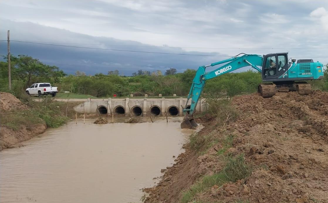 PRODEGO REALIZÓ LIMPIEZA Y RECTIFICACIÓN DE CANALES EN LA CIUDAD Y LA ZONA RURAL
