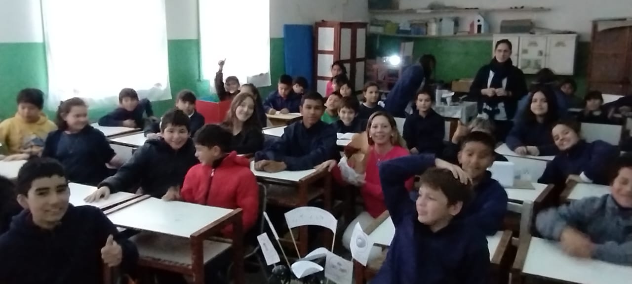 ESCUELA 511 ACTIVA CONTRA EL DENGUE: CHARLA Y LARVICIDAS