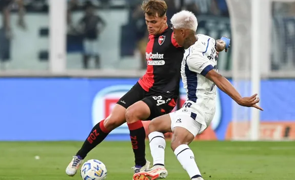 Talleres perdió 3-1 ante Newell's y se quedó en las puertas del título
