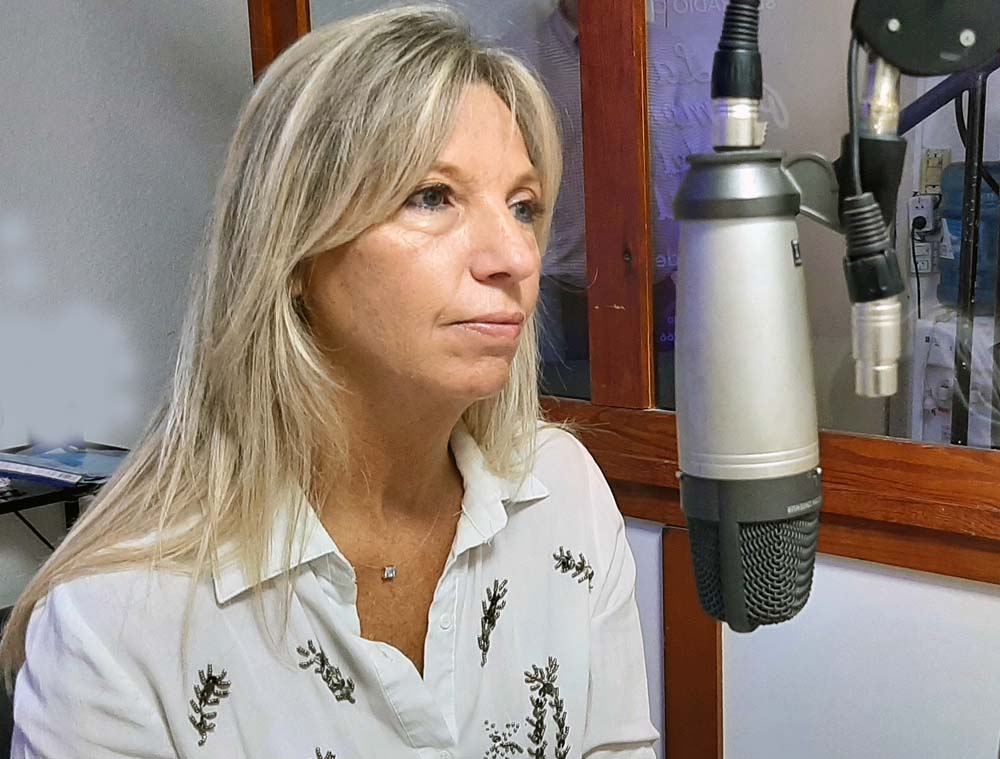 GABRIELA REFOJOS HABLÓ DE LOS DERECHOS DE LOS SORDOS Y DE PROYECTOS PARA FAVORECERLOS