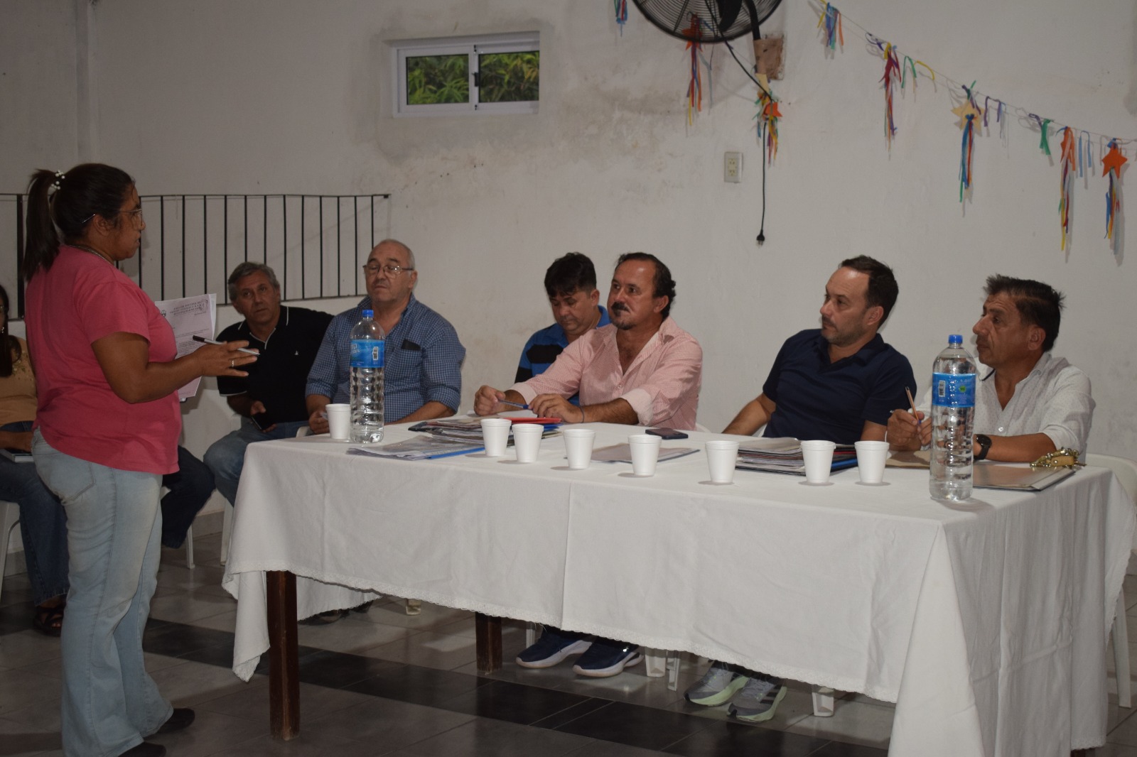  EL INTENDENTE MARIANO HORMAECHEA PRESIDIÓ LA REUNIÓN CON LOS PRESIDENTES Y REFERENTES BARRIALES