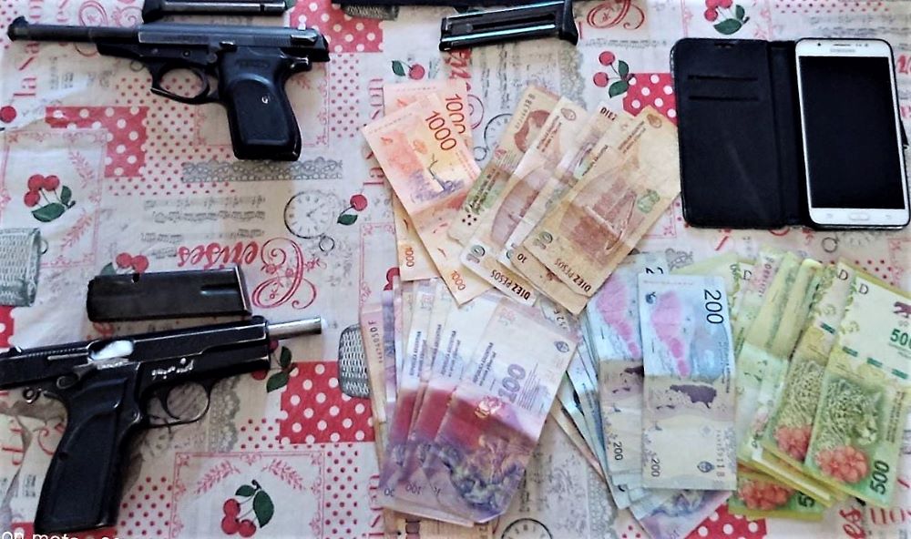 Corrientes: a punta de pistola se llevaron casi $3 millones de estación de servicio.