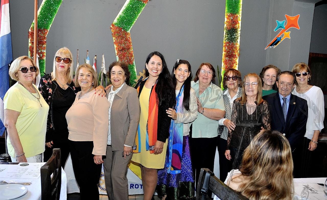  Julio: Mes de Cambio de Autoridades: ILEANA REGIDOR BARBOZA ASUMIÓ COMO PRESIDENTE DEL ROTARY