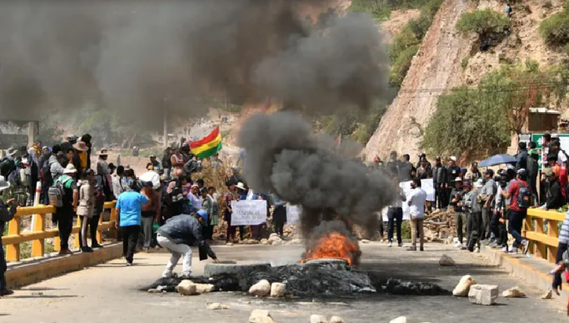 Crisis en Bolivia: siguen las protestas mientras sectores exigen la renuncia del presidente Paz Pereira