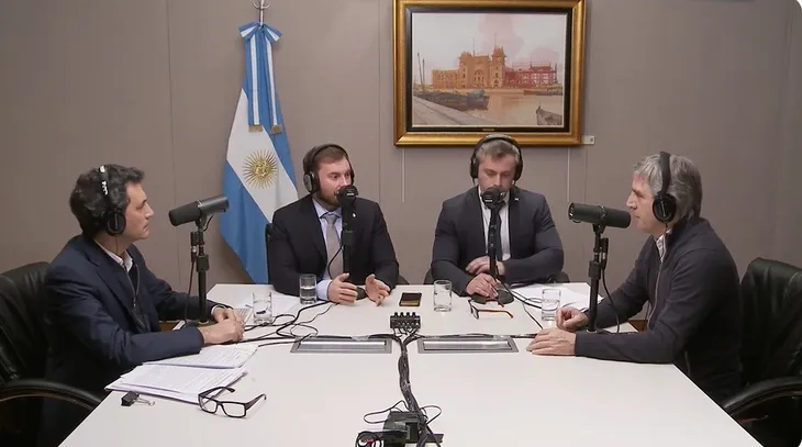 LUIS CAPUTO, EN EL ESTRENO DEL STREAM DE ECONOMÍA: "EL BLANQUEO VA A ACELERAR LA CONVIVENCIA DE MONEDAS"