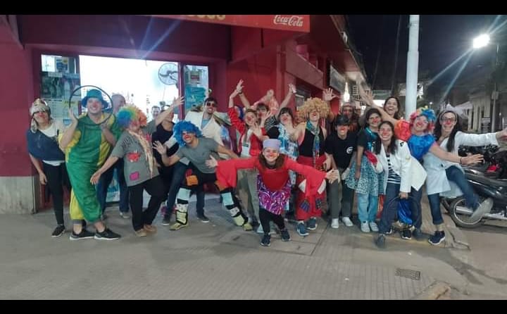 MULTIESPACIO CULTURAL:  MARIANELA IGLESIAS CAPACITO SOBRE TECNICA DE CLOWN Y TEATRO FISICO 