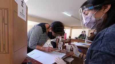 telam sobre elecciones en corrientes
