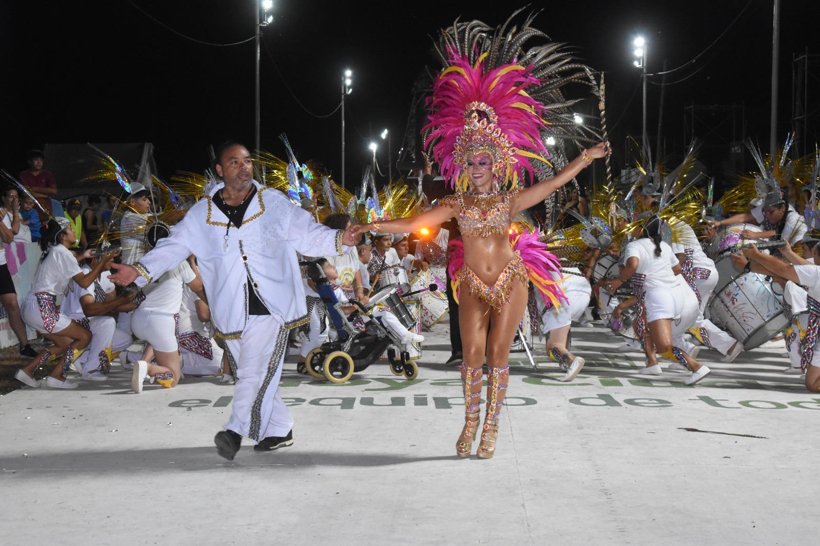 LA TERCERA LUNA CARNAVALERA BUSCO LA CONSAGRACIÓN