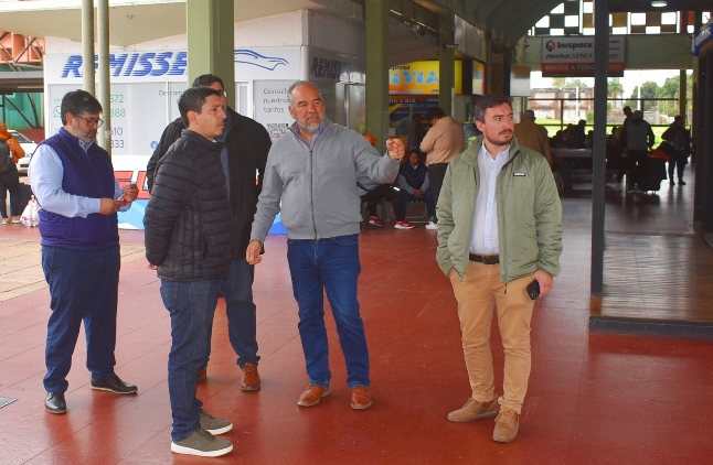 La Provincia encarará mejoras en la Terminal de Corrientes en procura de optimizar servicios