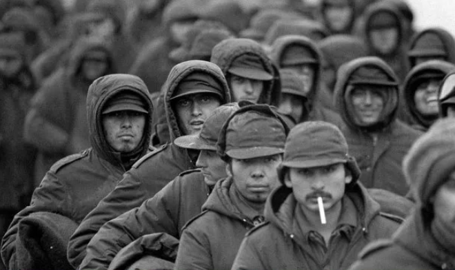 Es oficial el ascenso para los soldados que fueron reservistas en las Malvinas: todos los detalles