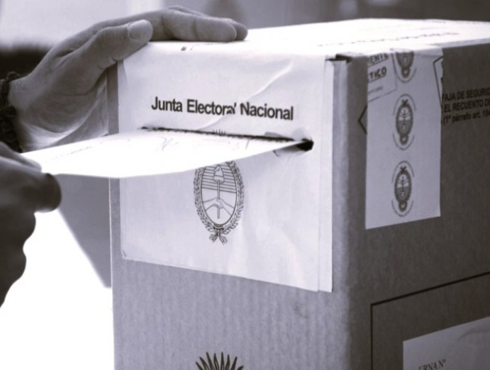 Elecciones en Caá Catí: En una mesa quedó presidiendo una persona que no sabe leer ni escribir