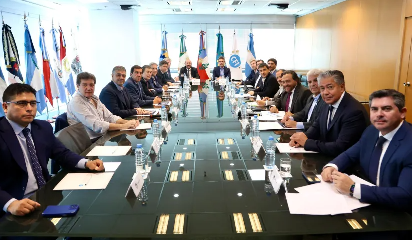 Cumbre de gobernadores: definieron pedirle una audiencia a Javier Milei para discutir una reforma fiscal