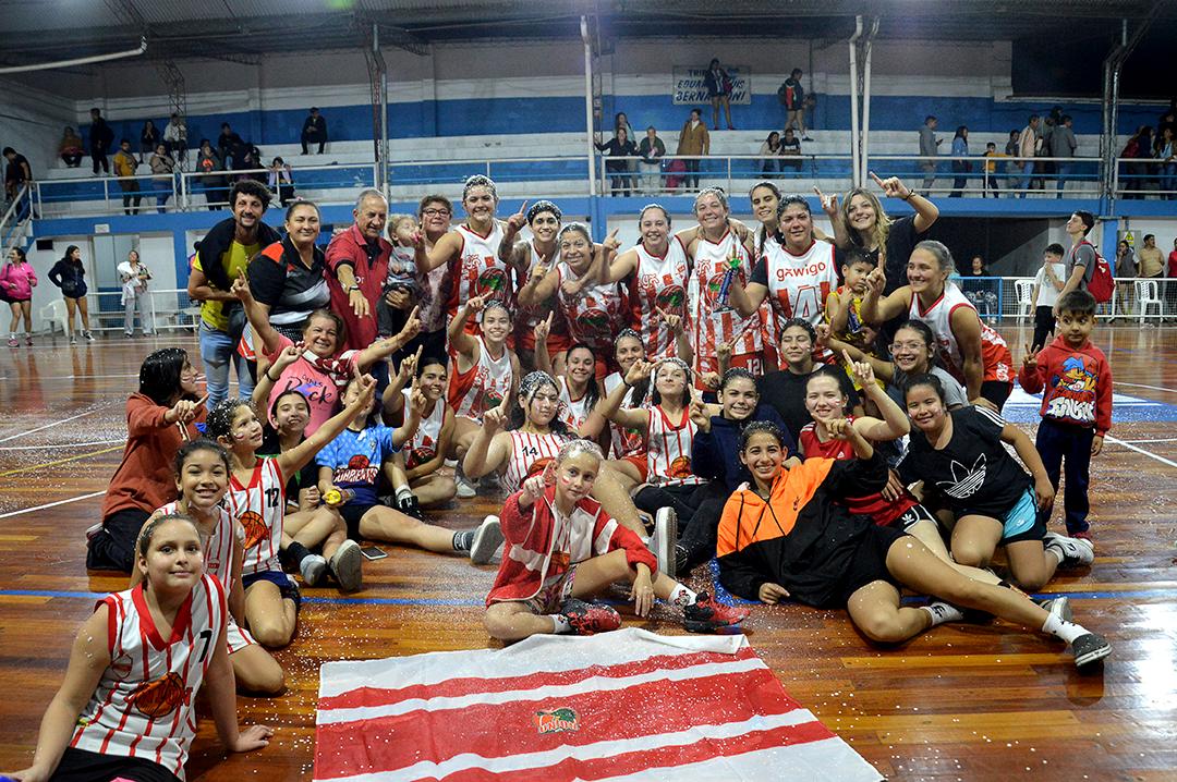 UNION CAMPEÓN DEL APERTURA DE MAYORES FEMENINO.