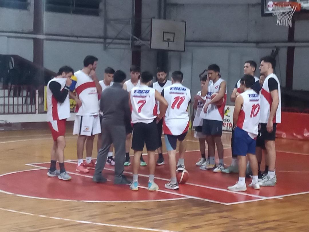 LIGA PREFEDERAL DE BASQUET: Unión entrena con la mente puesta en el clásico