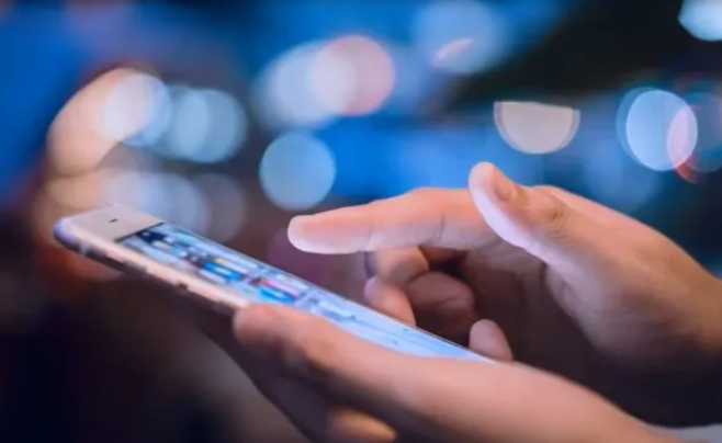 Es oficial la baja de aranceles para importar celulares: todos los detalles