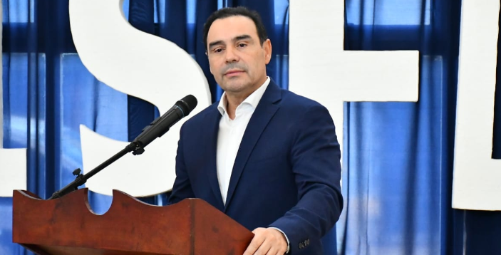 Valdés cortó la cinta del Instituto Superior de Formación Docente en Sauce