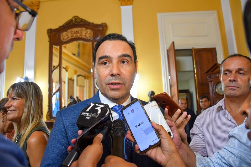 Valdés viaja a Buenos Aires para conocer la propuesta del Gobierno nacional para las provincias