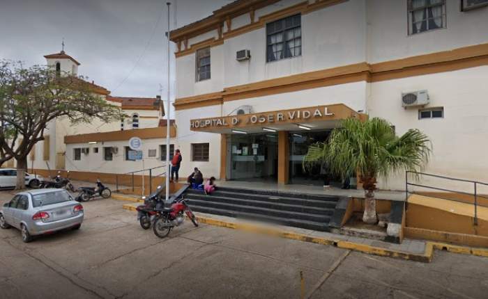 Estaba cuidando a un paciente y aprovechó para robar adentro del Vidal.