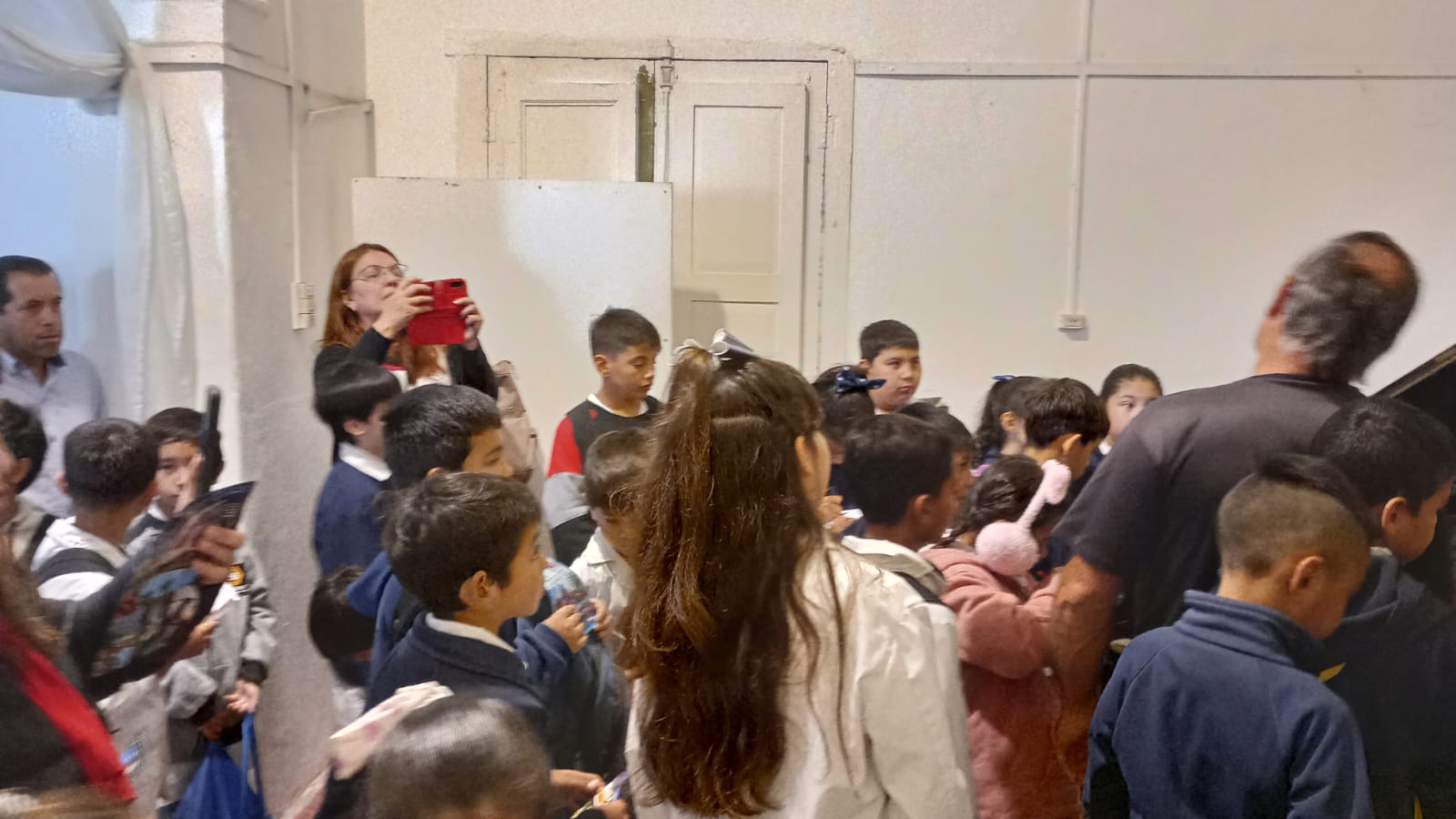  ALUMNOS DE LA ESCUELA PANDO VISITARON EDIFICIOS HISTÓRICOS DE LA CIUDAD