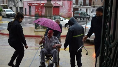 votación con cortes de luz