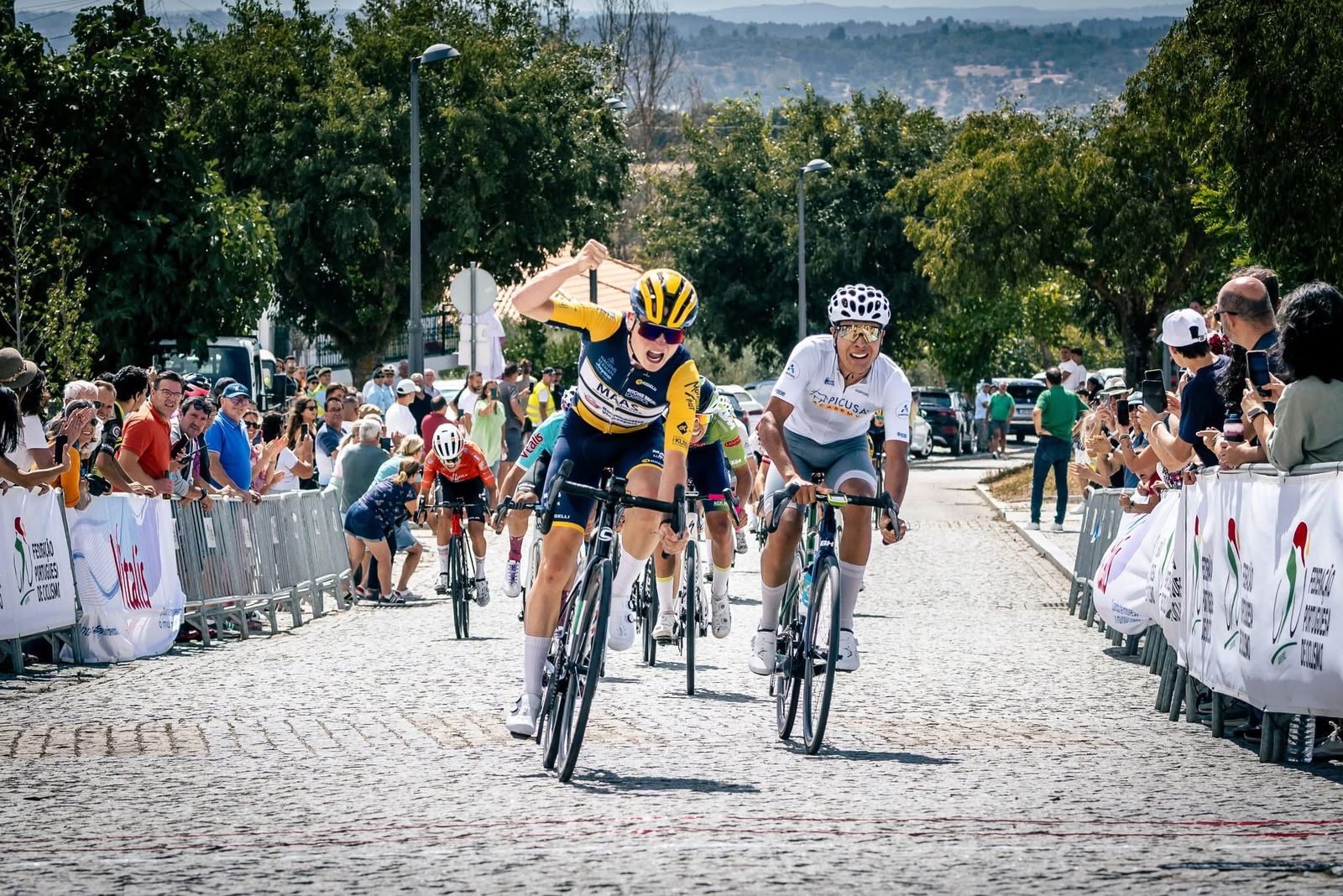 CICLISMO JUNIOR: EXCELENTE PERFORMANCE DEL GOYANO NICOLAS ALMADA EN LA 2ª ETAPA DE LA VUELTA DE PORTUGAL