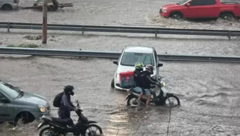 Temporal en Mendoza: evacuados y reprogramación del Festival de la Vendimia