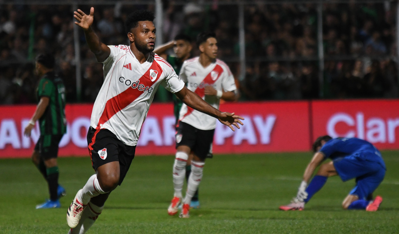 River cambió la cara a tiempo y celebró su primer éxito de visitante ante San Martín (SJ) por el Torneo Apertura