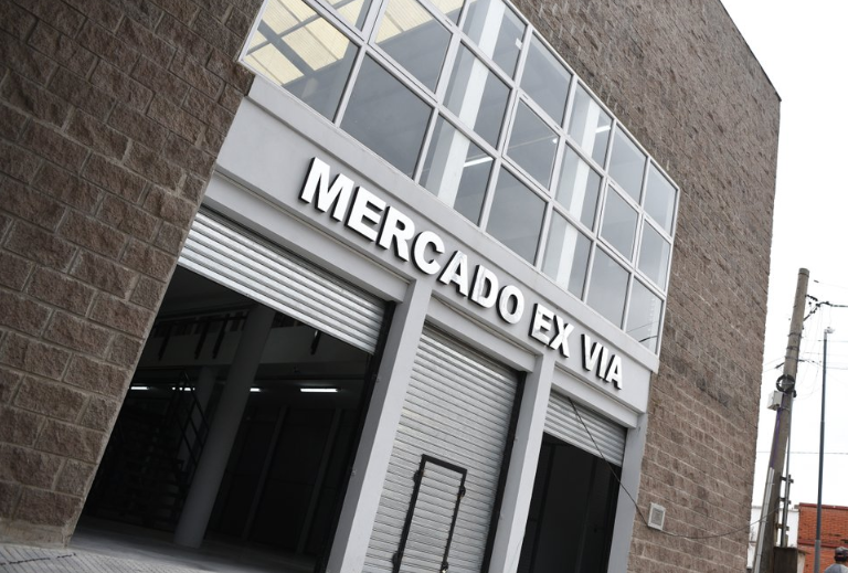 Valdés anunció que “ya está terminada” la obra en el Mercado de Exvía