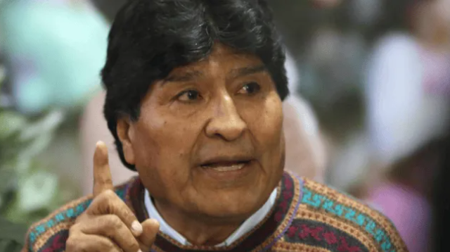 Evo Morales denunció que intentaron matarlo: dispararon 18 veces contra el vehículo en el cual se trasladaba