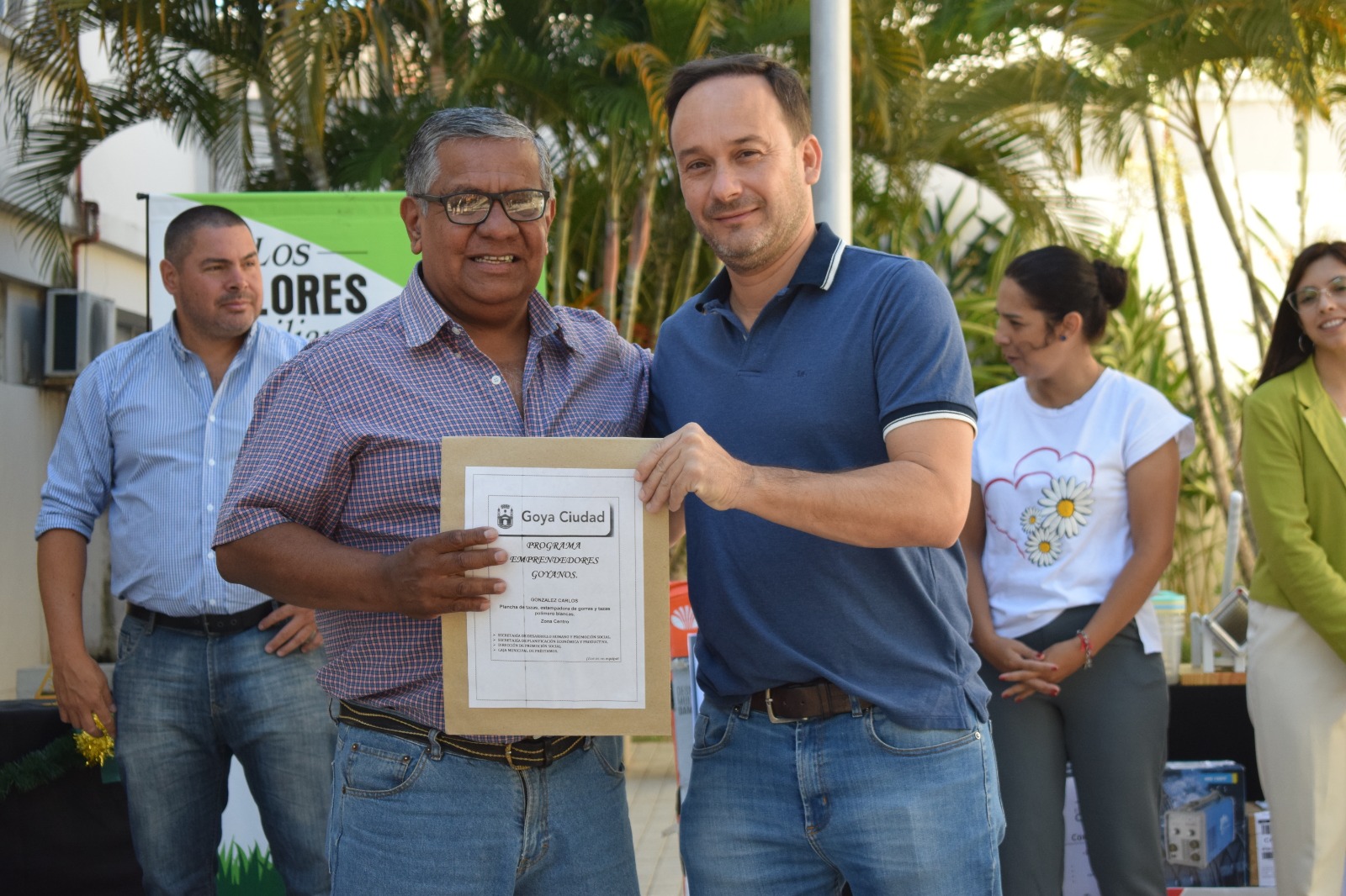  ENTREGA DE MICROCRÉDITOS: INTENDENTE HORMAECHEA REMARCÓ LA INVERSIÓN DE ALREDEDOR DE 100 MILLONES DE PESOS QUE VA VOLCADO A ESTE PROGRAMA