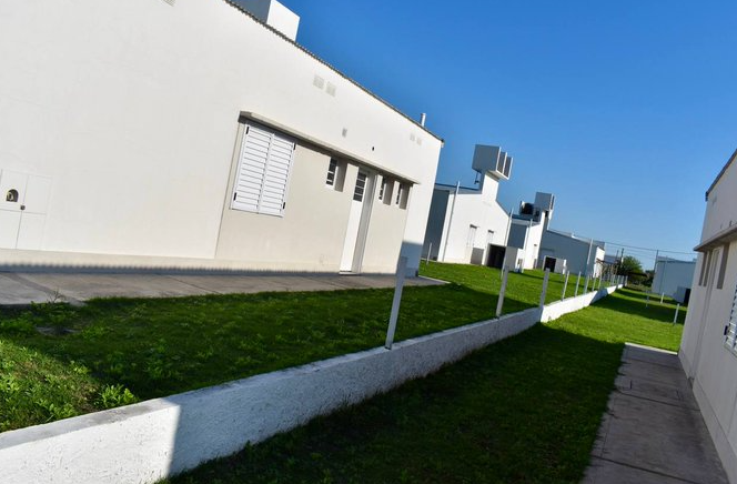 Valdés anunció que la Provincia está finalizando 66 nuevas viviendas en Curuzú Cuatiá